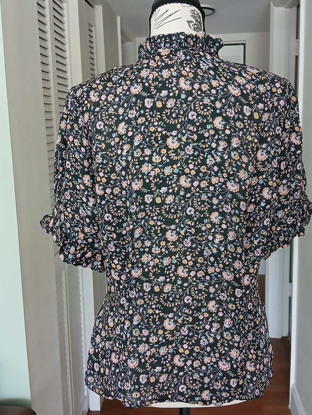 Selkie the Bistro Blouse‎ in Spirit Floral Button Up Top - Picture 9 of 15